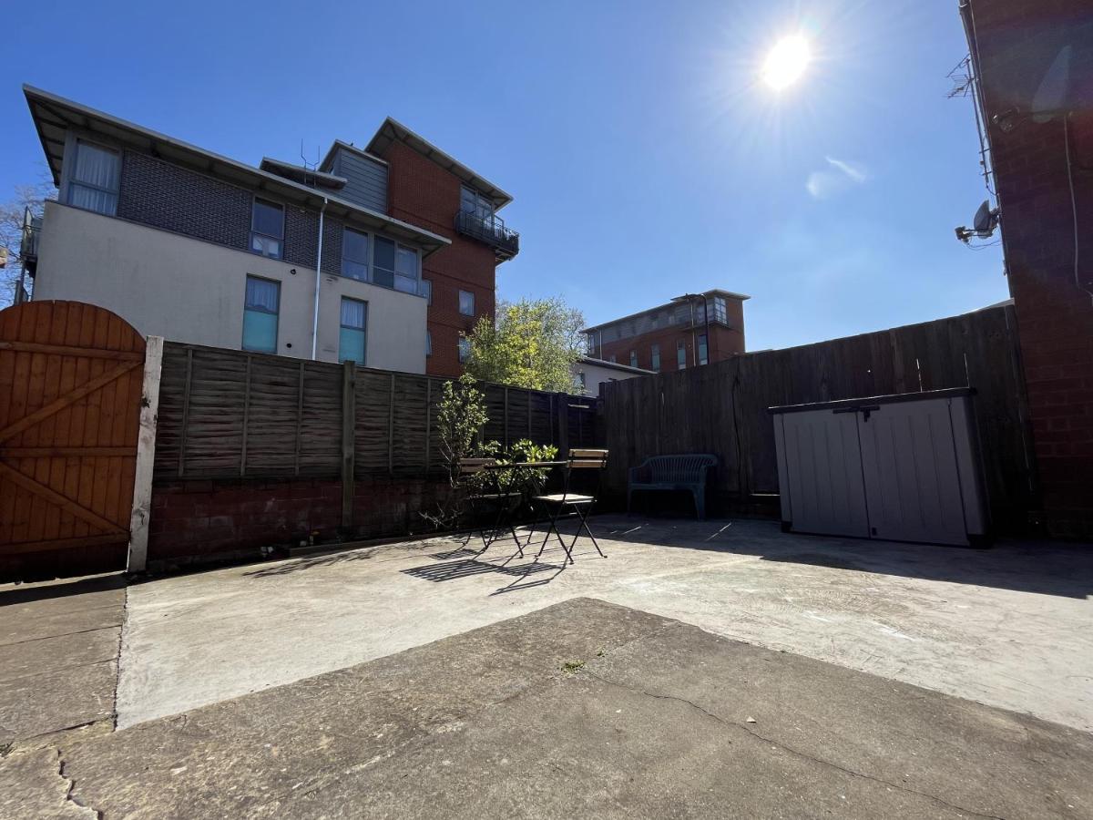 Millfields Place Apartamento *